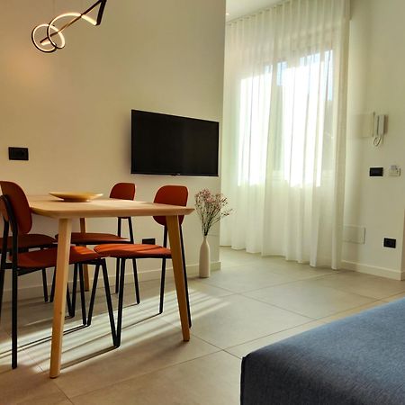 Jasmine Malpensa & Busto Center Apartment Busto Arsizio Bagian luar foto